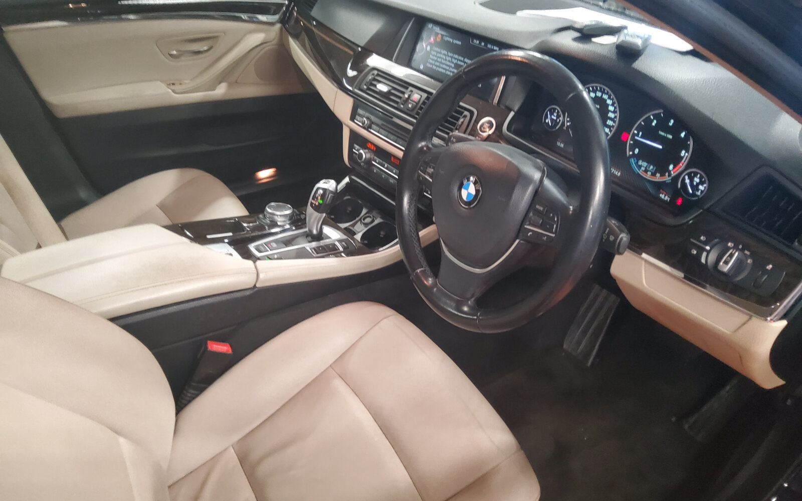 BMW 5-Series 520D LUXURY AUTO