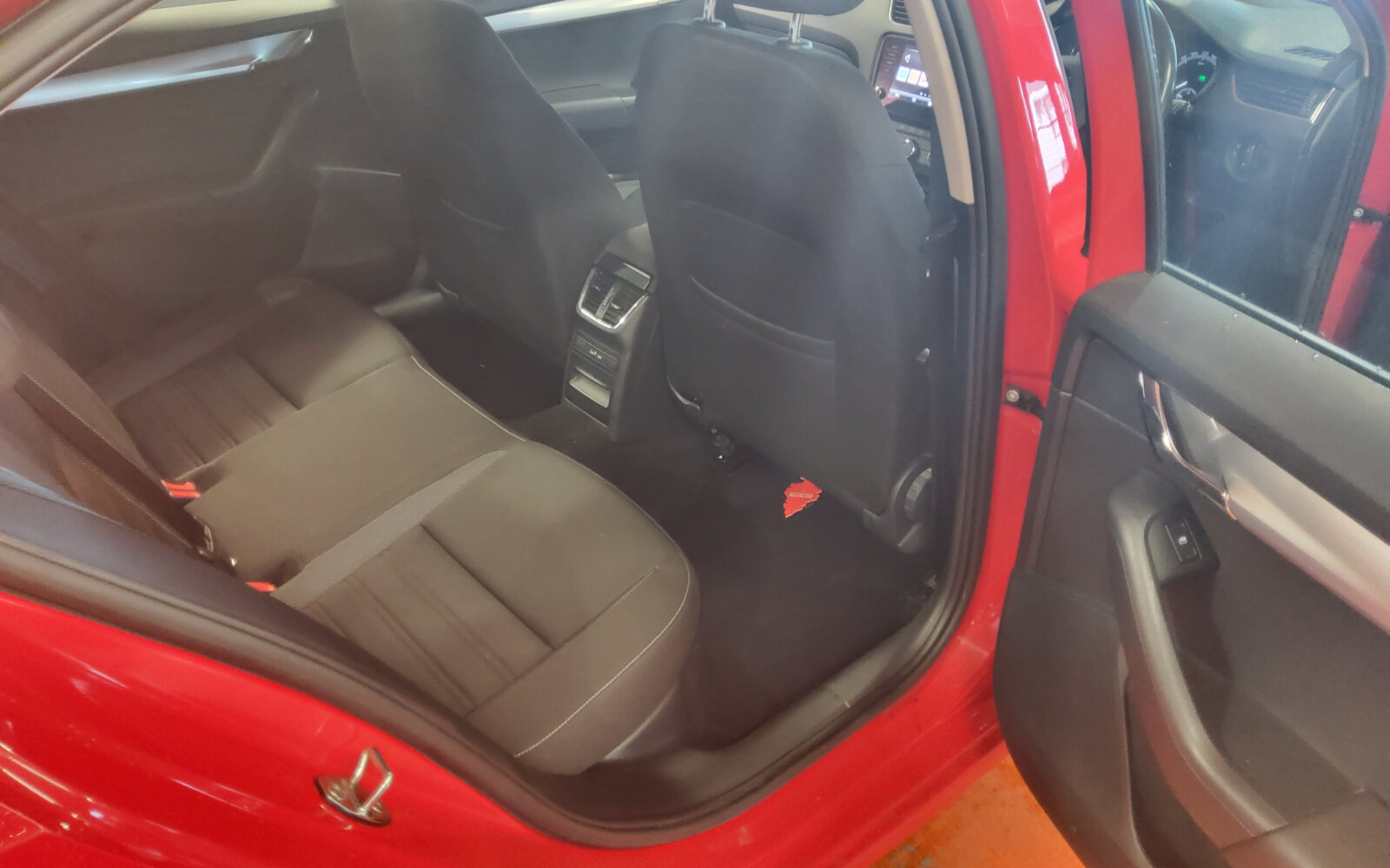 Skoda Octavia AMBITION 1.6TDI 115HP DSG