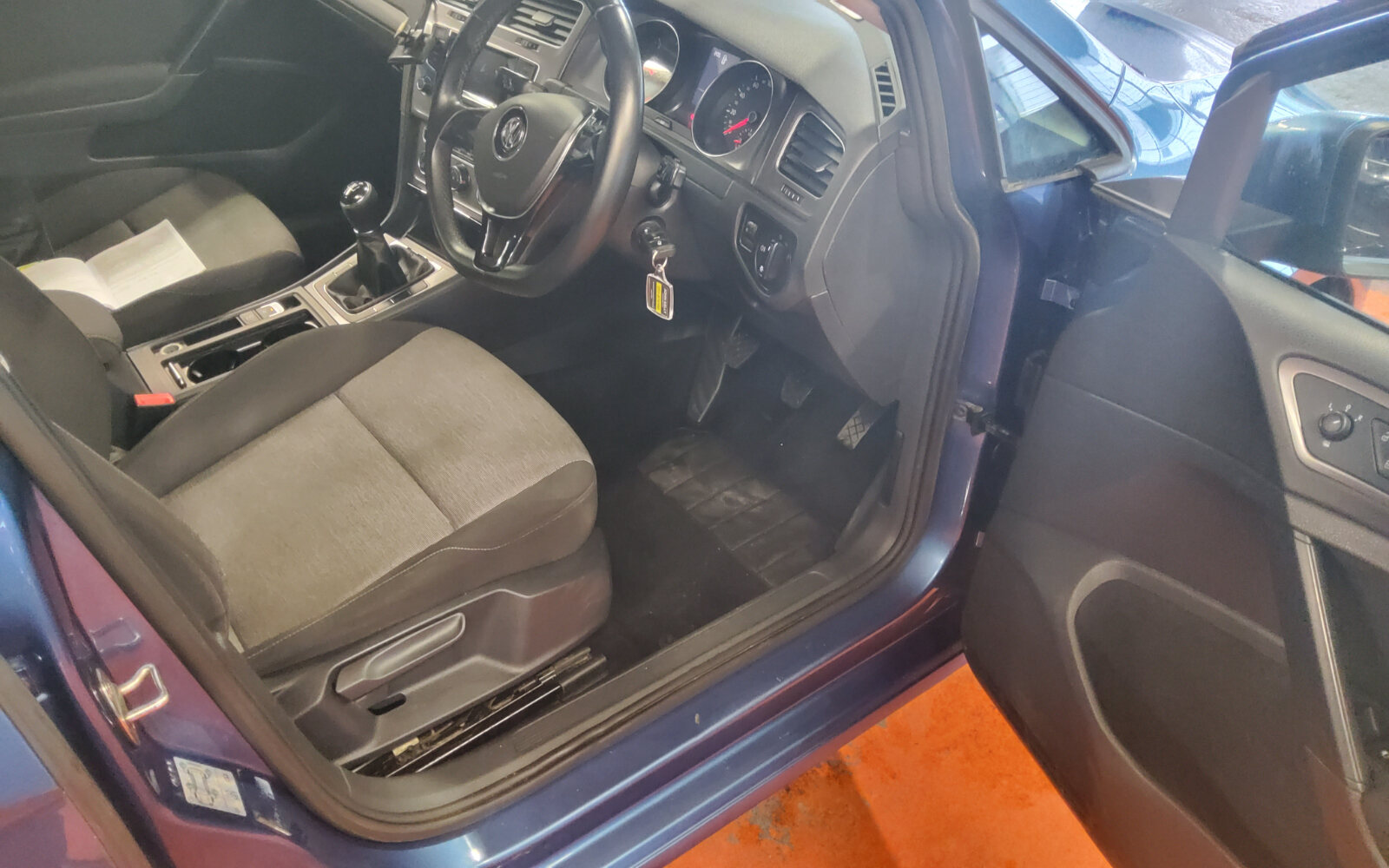 Volkswagen Golf 1.6 TDI 105HP TRENDLINE