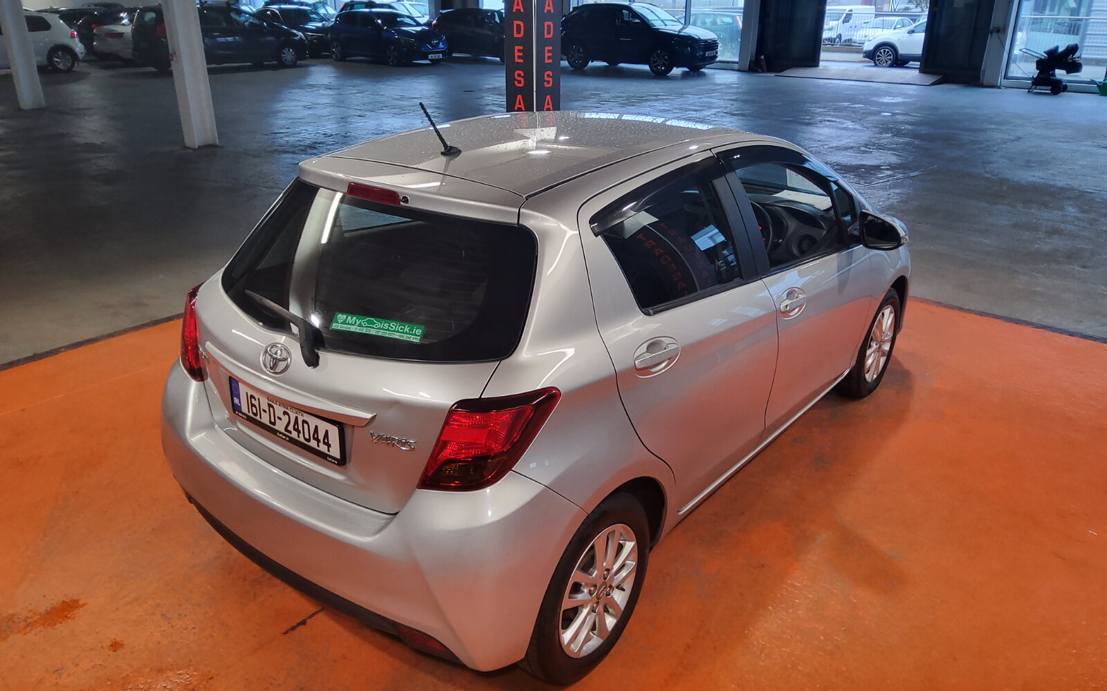 Toyota Yaris 1.0 VVT-i 3Dr Aura