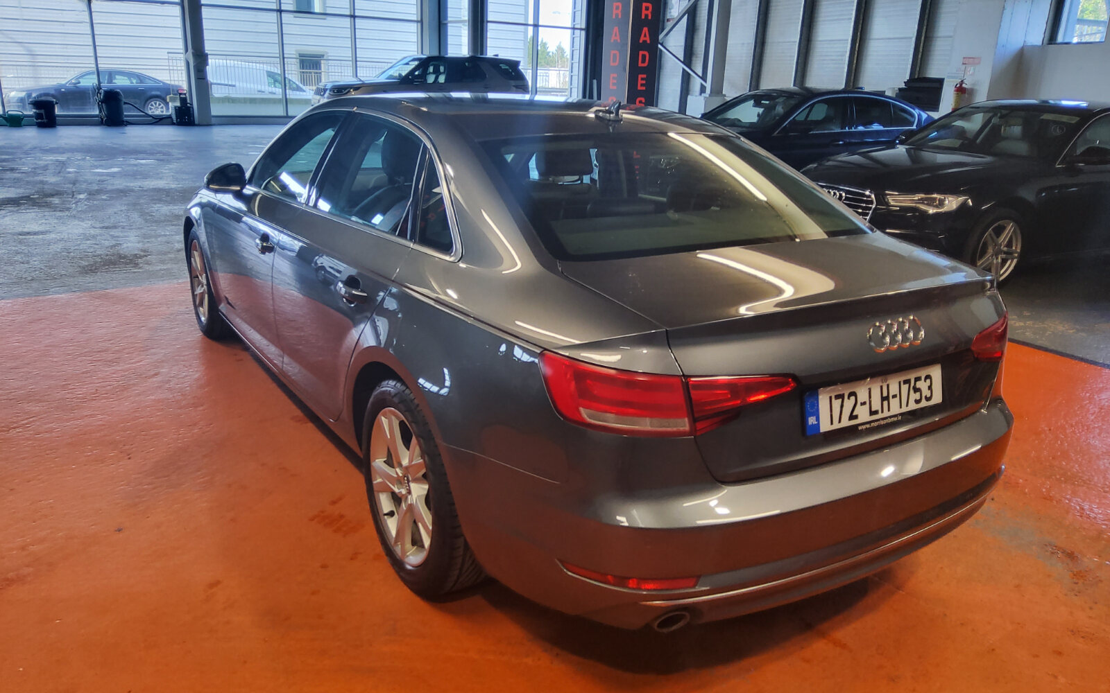 Audi A4 2.0TDI 150HP S tronic Attraction Ultra