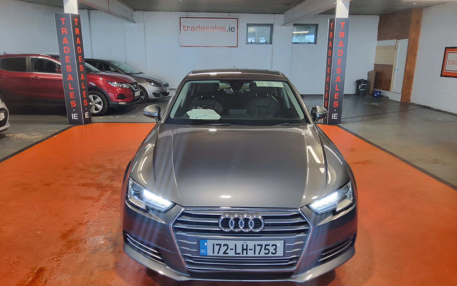 Audi A4 2.0TDI 150HP S tronic Attraction Ultra