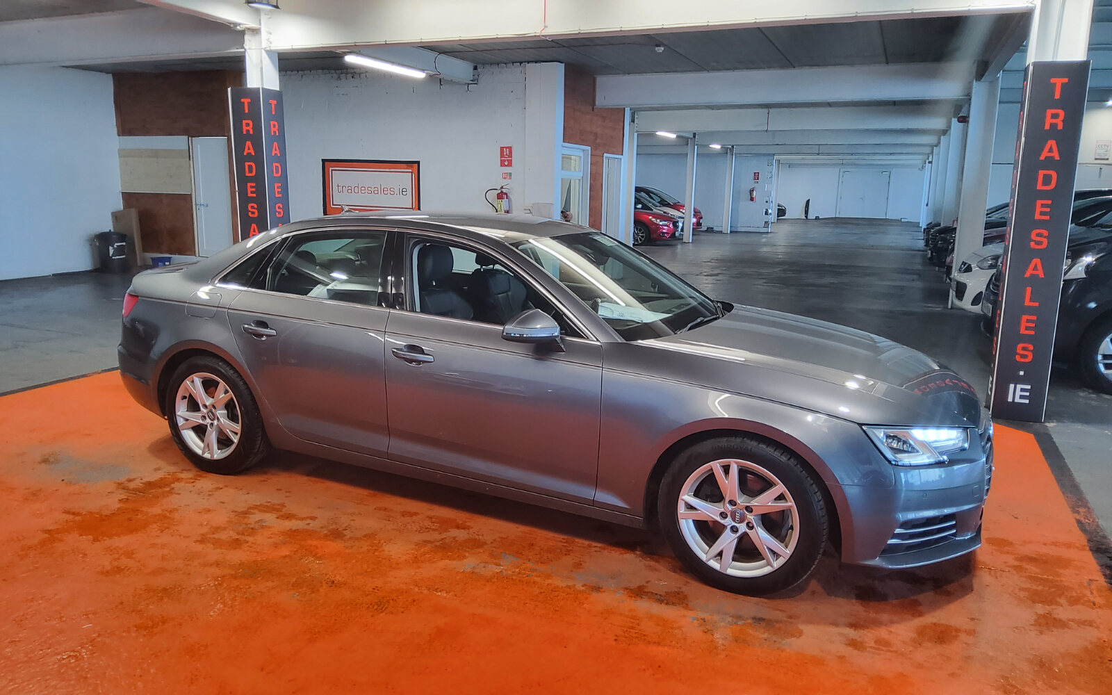 Audi A4 2.0TDI 150HP S tronic Attraction Ultra