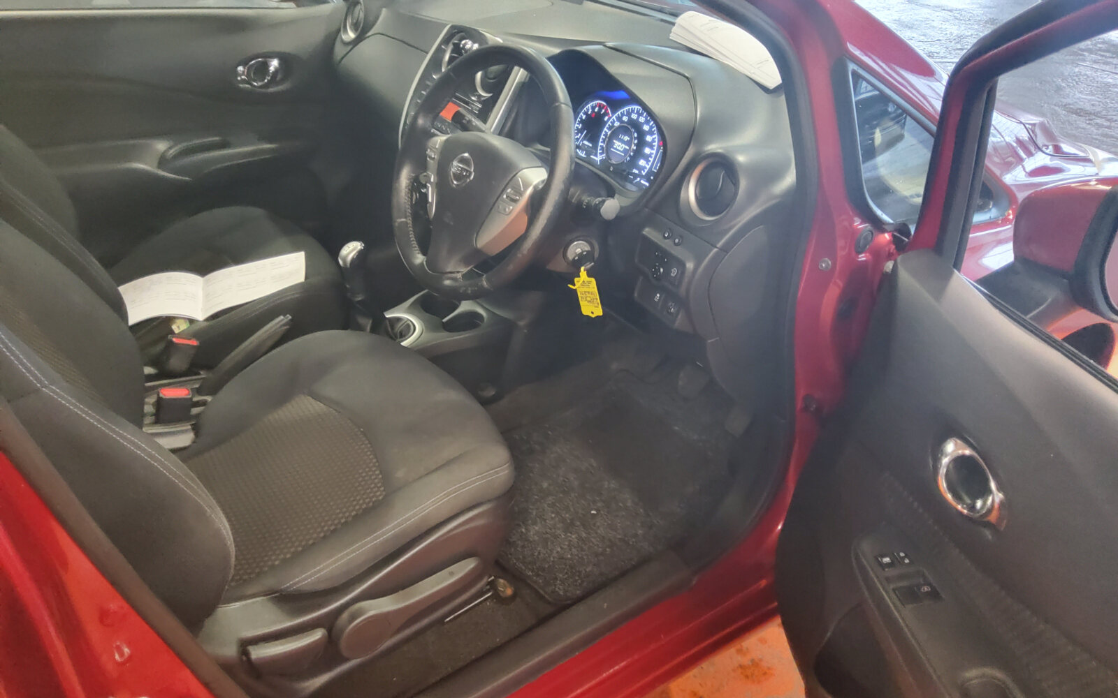 Nissan Note 1.2 5dr. SV 15 Inch Alloys