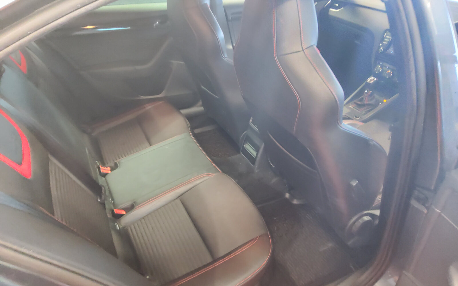 Skoda Octavia RS 2.0TDI 184HP