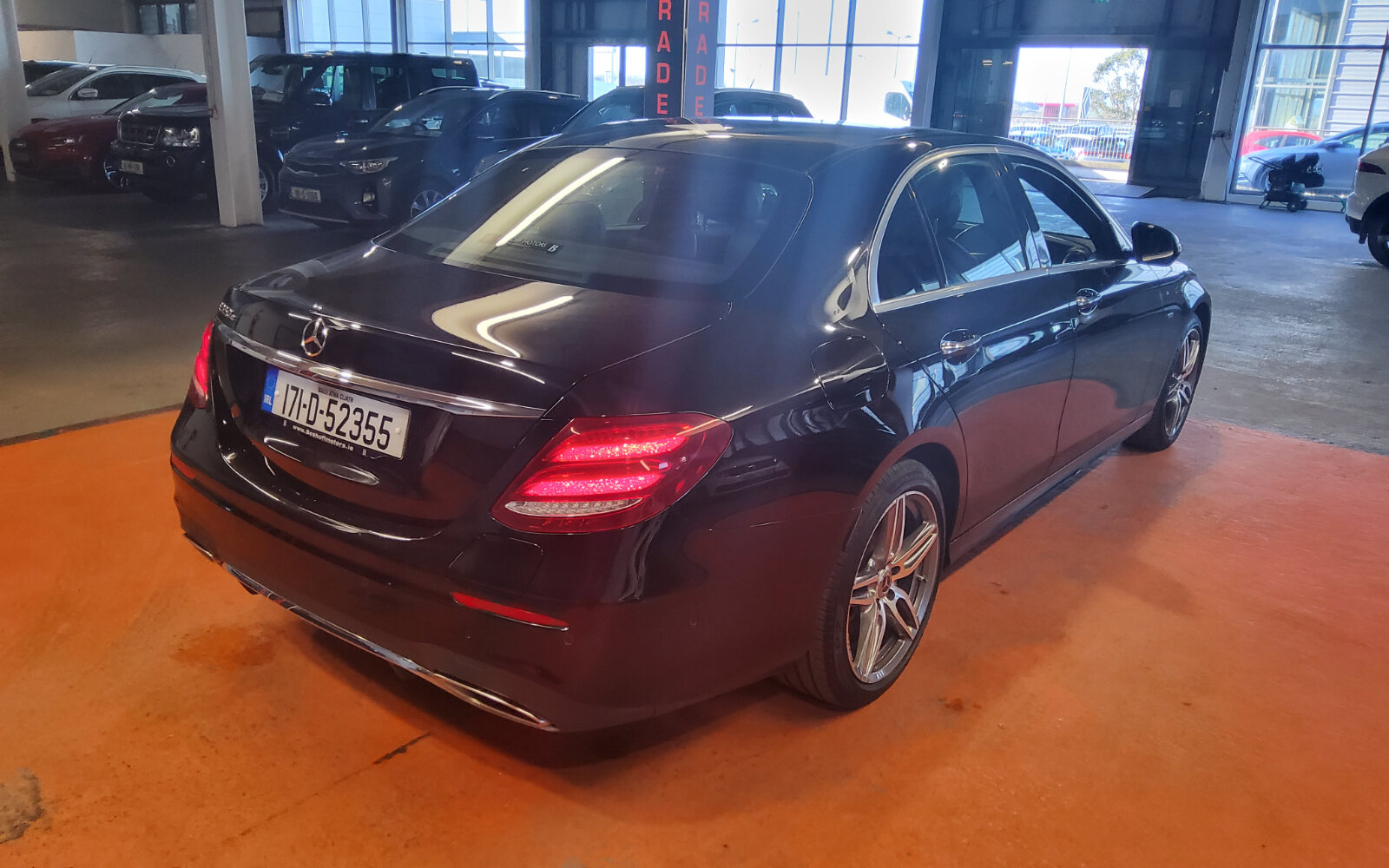 Mercedes-Benz E-Class E 350 E AMG LINE A/T