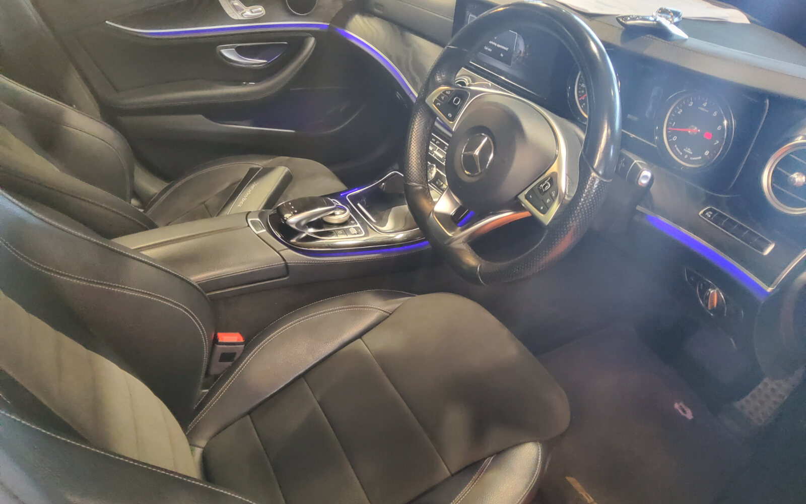 Mercedes-Benz E-Class E 350 E AMG LINE A/T