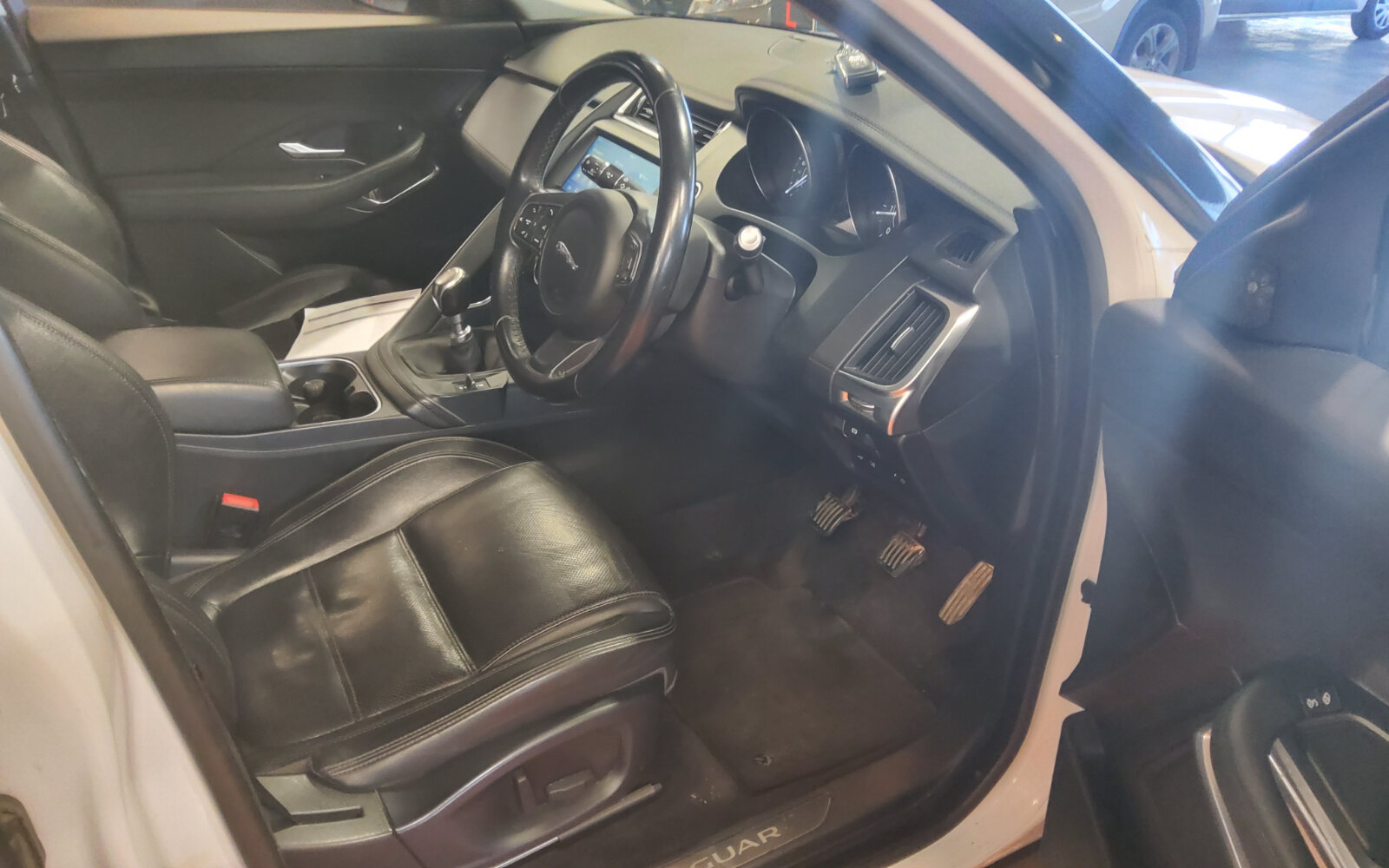 Jaguar E-Pace 2.0D I4 150 PS AWD Manual S