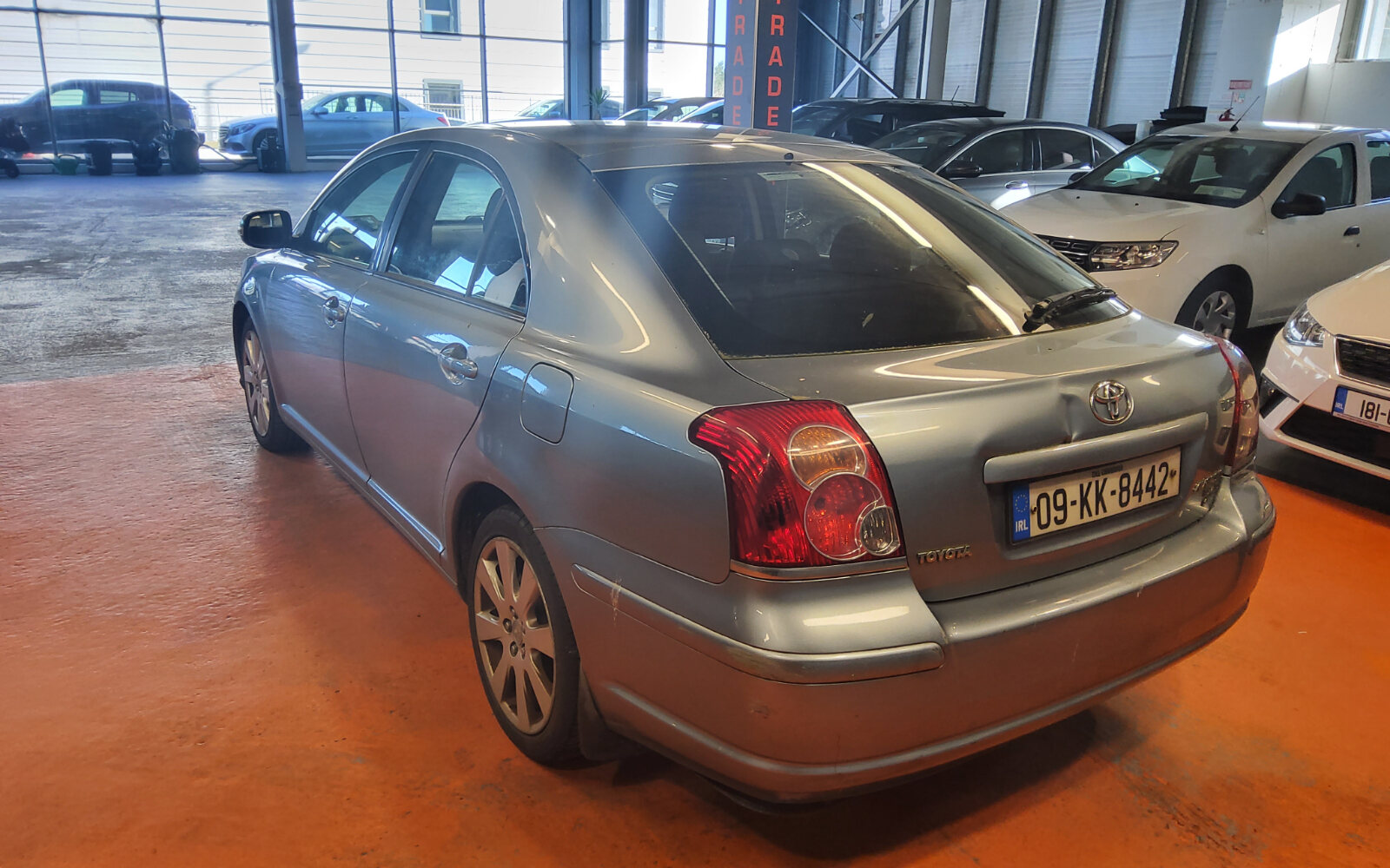 Toyota Avensis 2.0 D-4D Aura