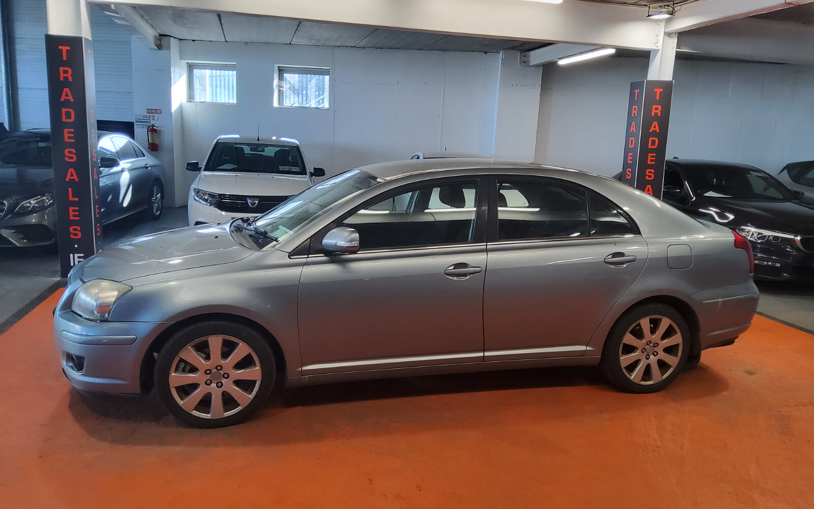 Toyota Avensis 2.0 D-4D Aura