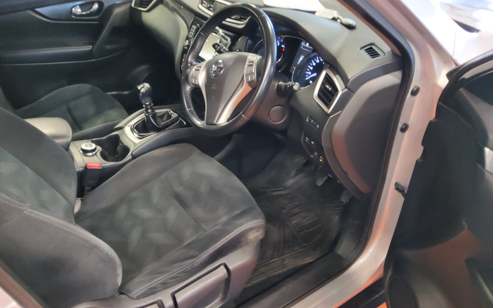 Nissan X-Trail 1.6d SV 4X4 7 SEATS