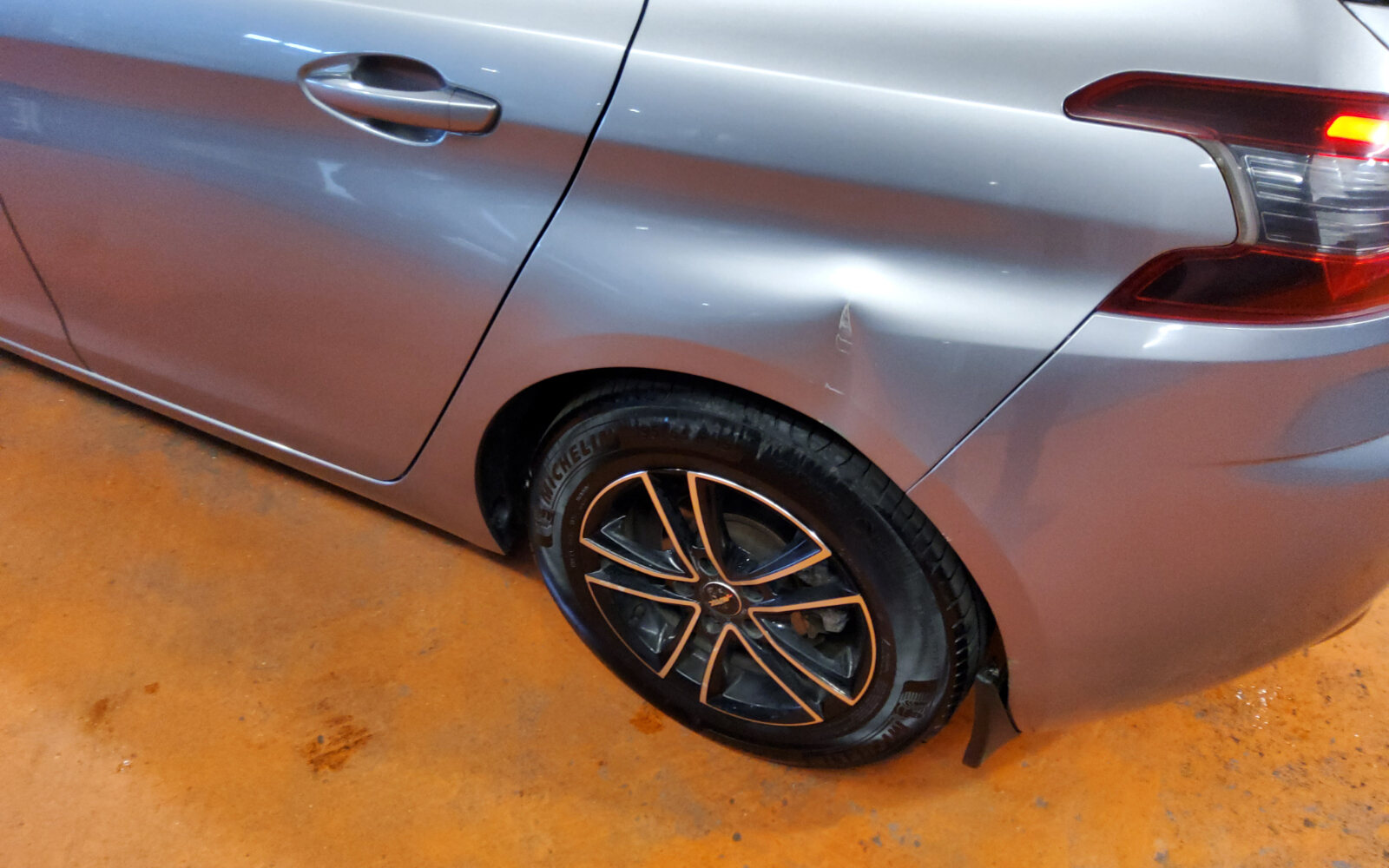 Peugeot 308 1.2 PTech 110bhp Access