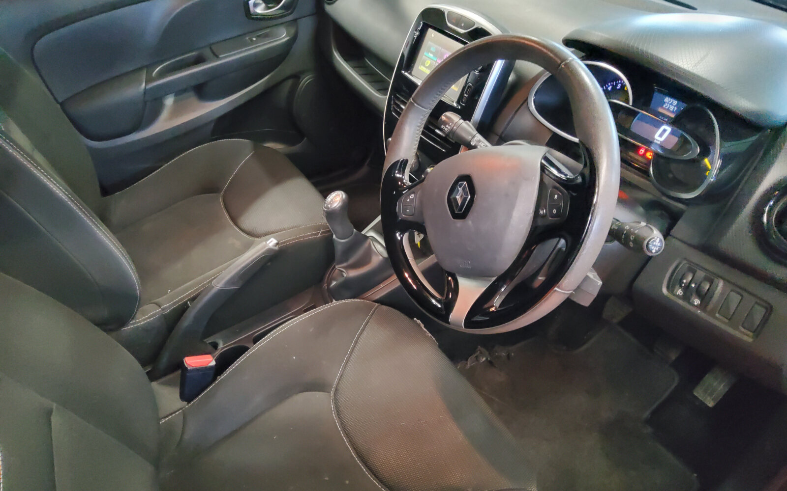Renault Clio 1.2 16V 75 DYNAMIQUE NAV