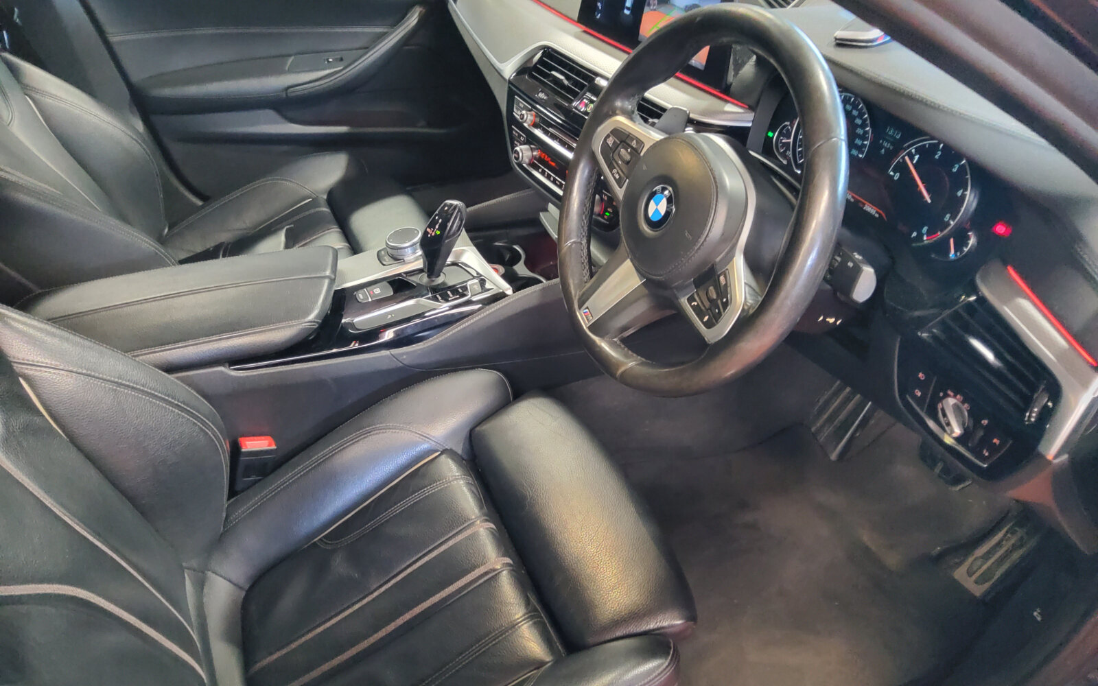 BMW 5-Series 530d xDrive M Sport Auto