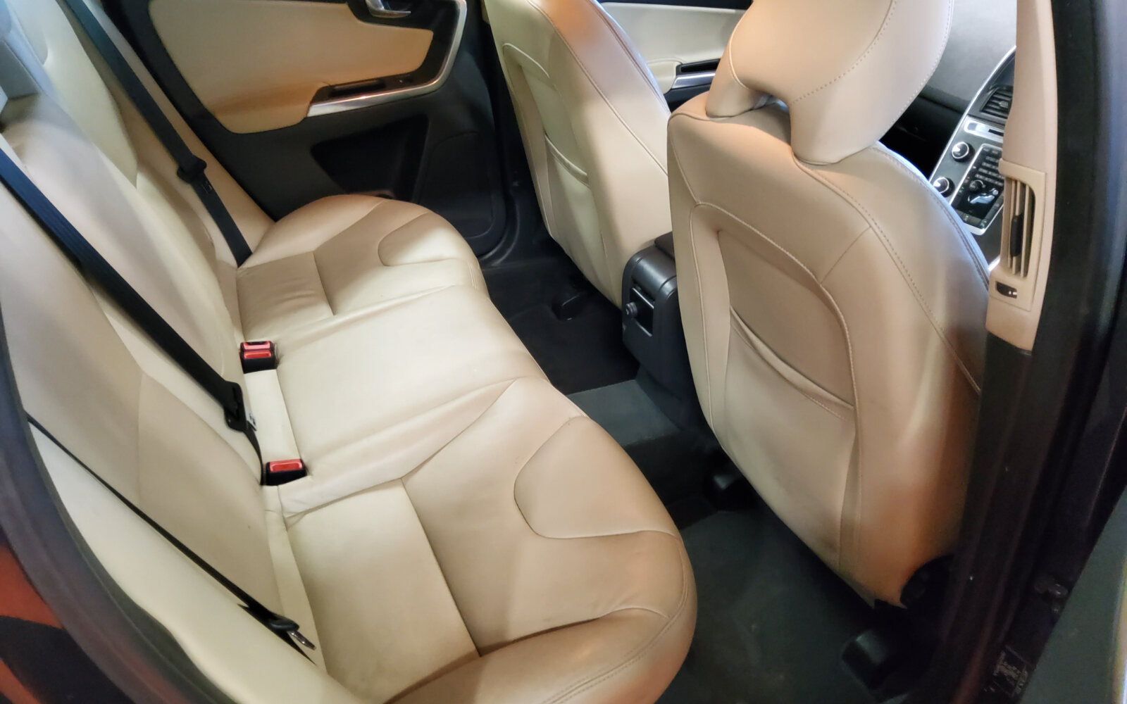 Volvo XC60 D3 (150hp) FWD ES