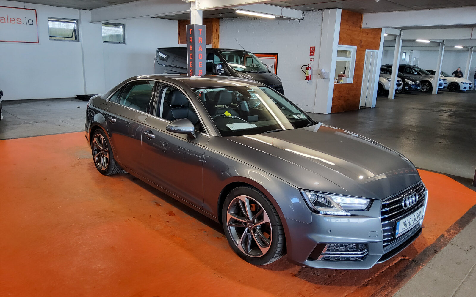 Audi A4 35TDI 150HP S tronic S Line