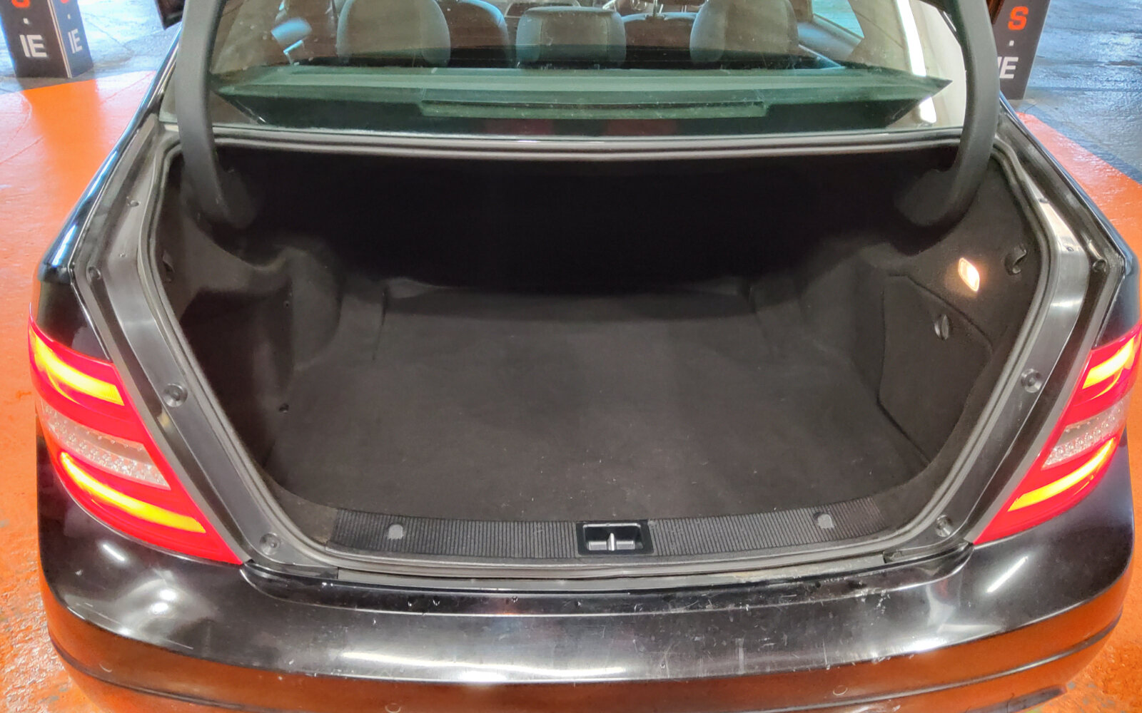 Mercedes-Benz C-Class C 220 CDI BE AVANTGARDE SPORT AUTO