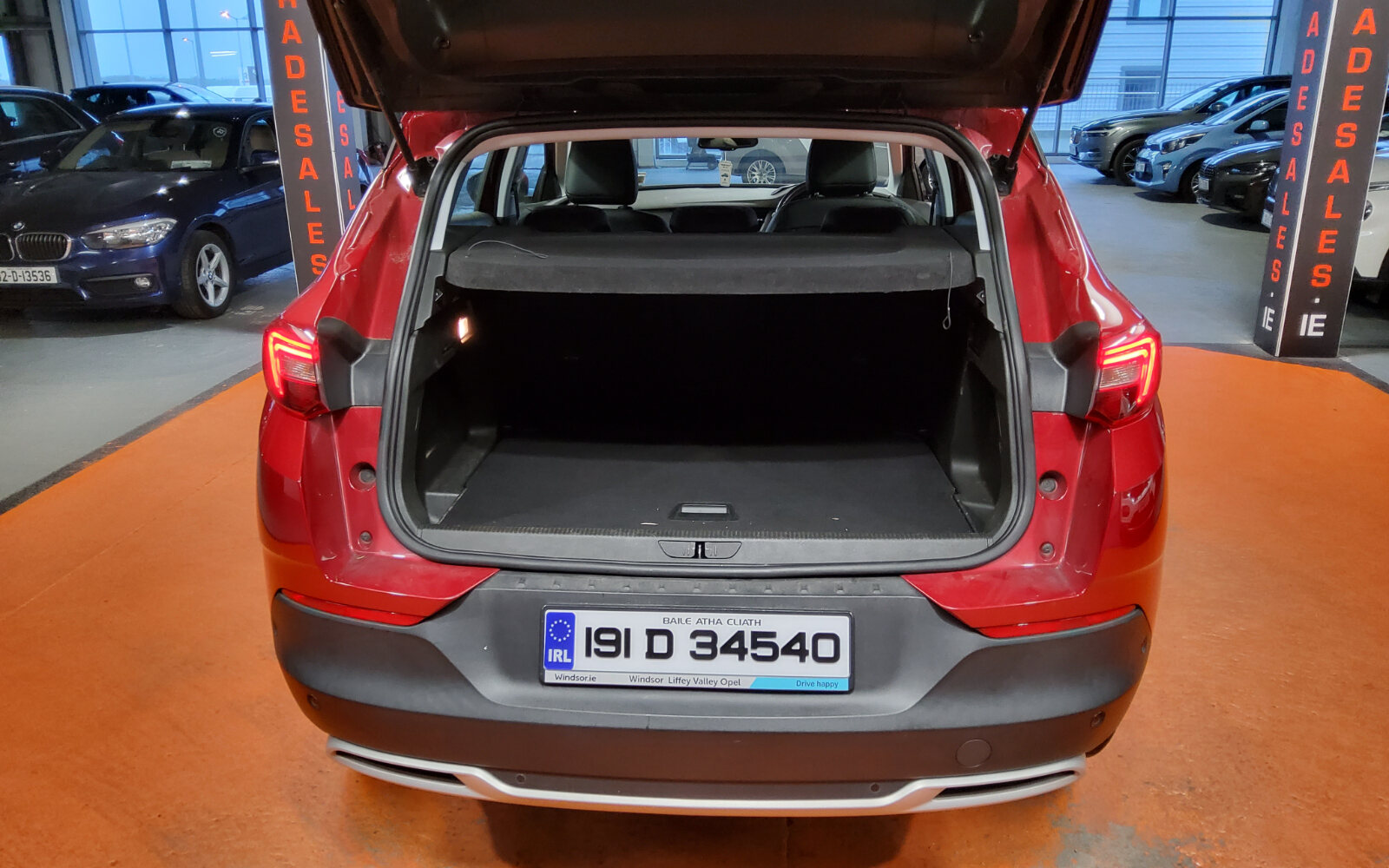 Opel Grandland X SRi 1.2i 130PS 6 Speed Auto