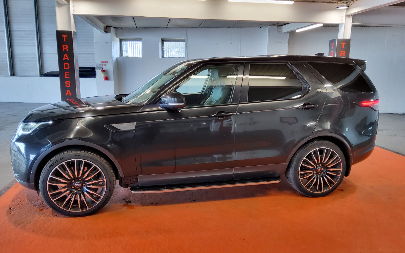 Land Rover Discovery 