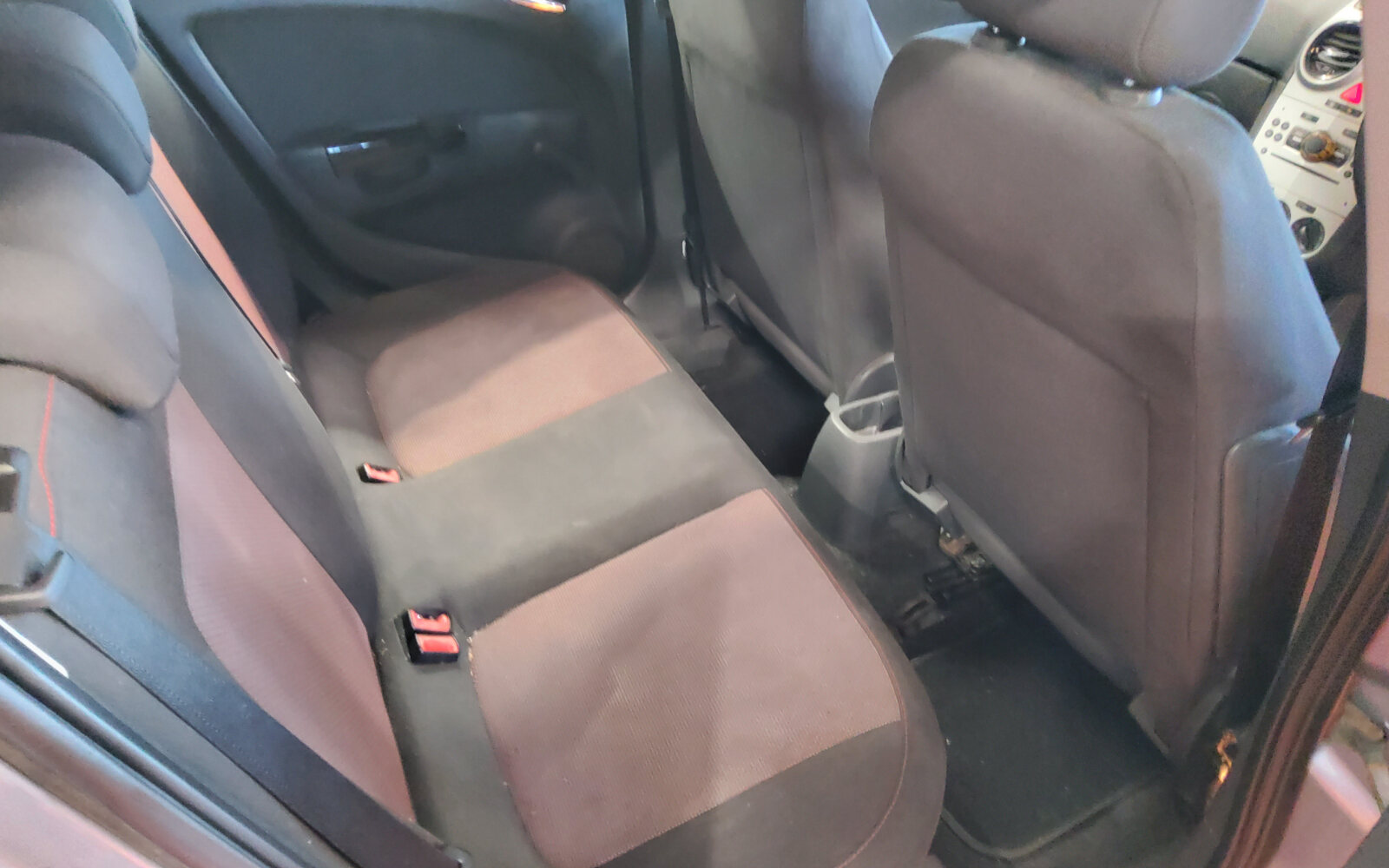 Opel Corsa 1.2i 16v SXi 5DR