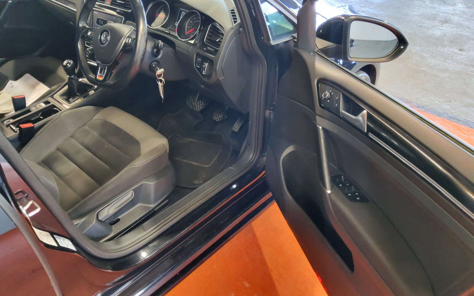 Volkswagen Golf 2.0TDI 5DR 150HP Highline