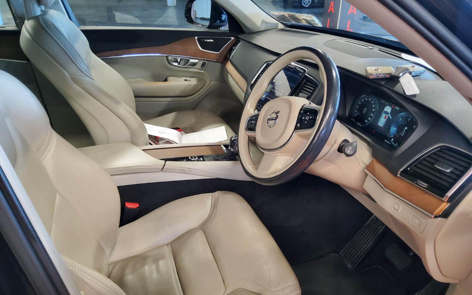 Volvo XC90 D5 (235hp) AWD Inscription Geartronic