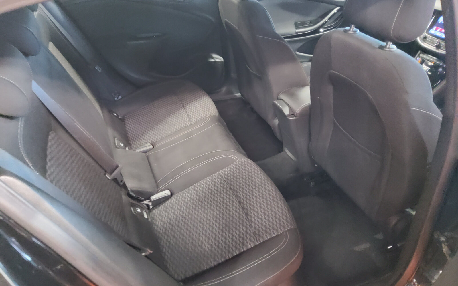 Opel Astra 1.6CDTi 110PS Sri