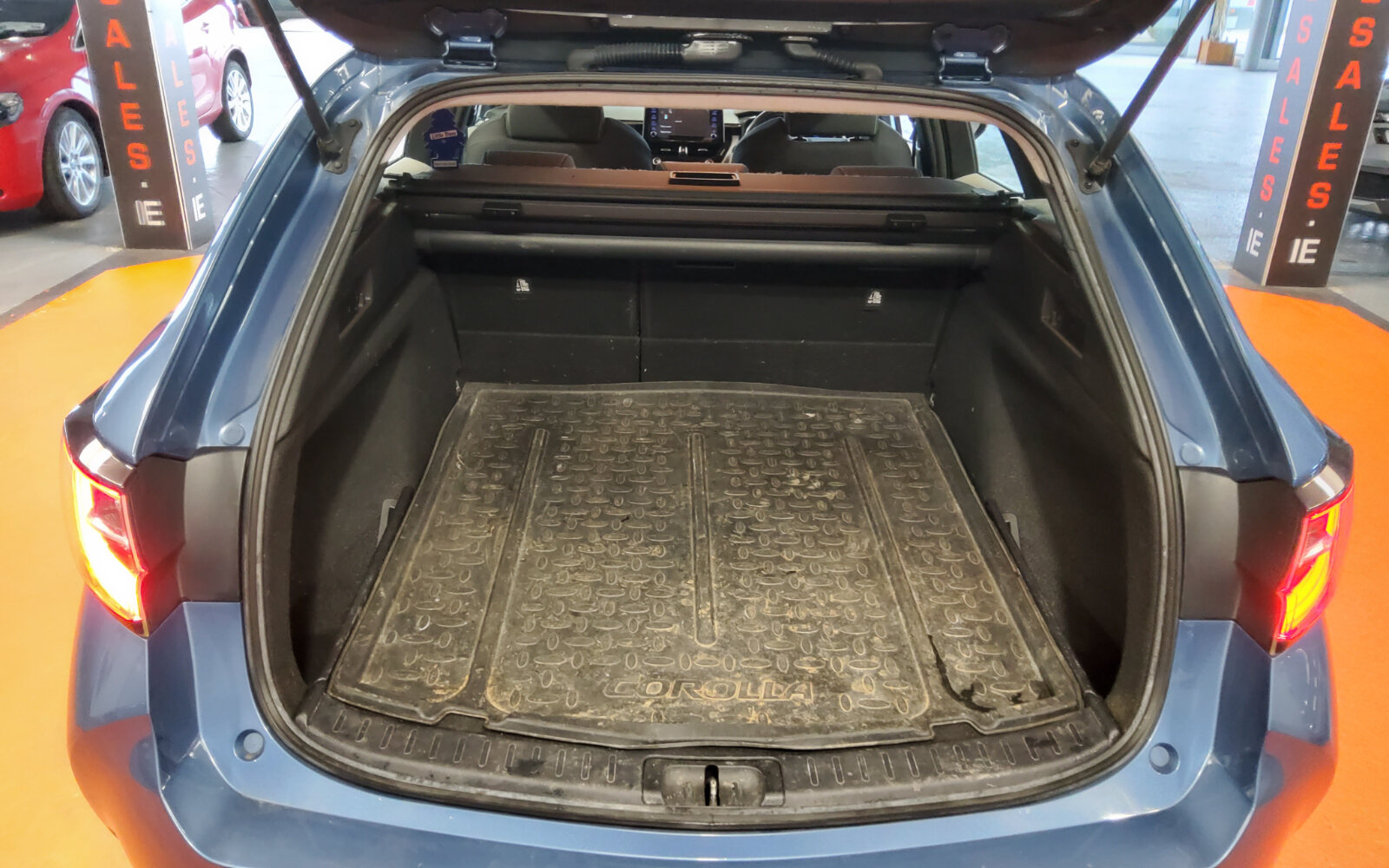 Toyota Corolla 1.8 Hybrid Luna Touring Sports