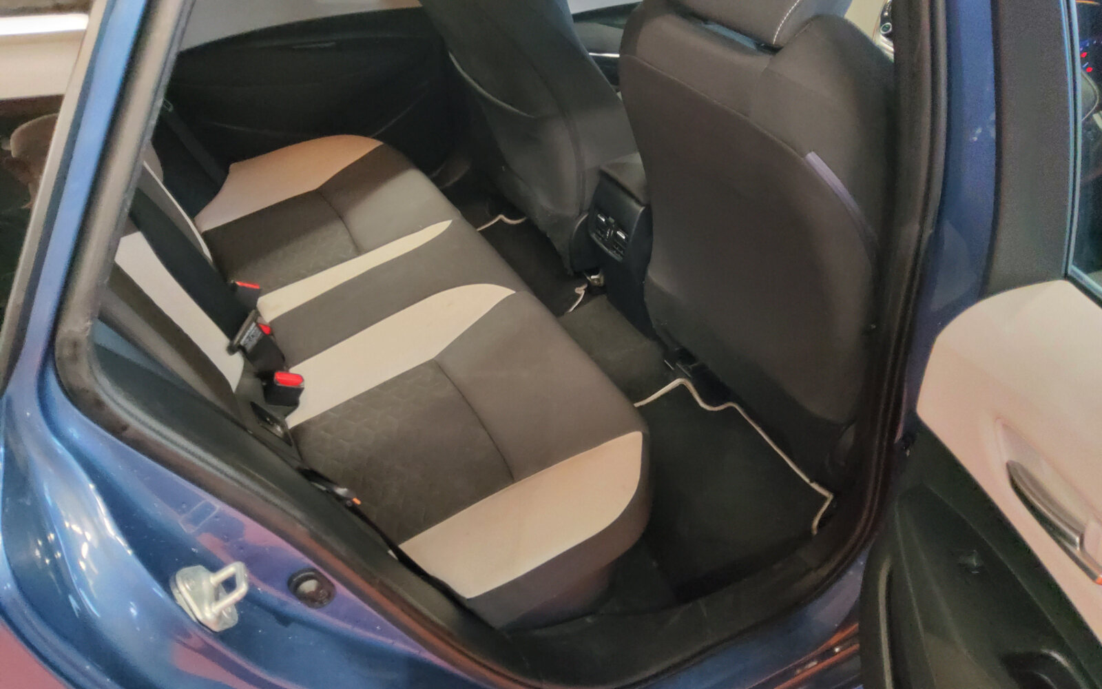 Toyota Corolla 1.8 Hybrid Luna Touring Sports