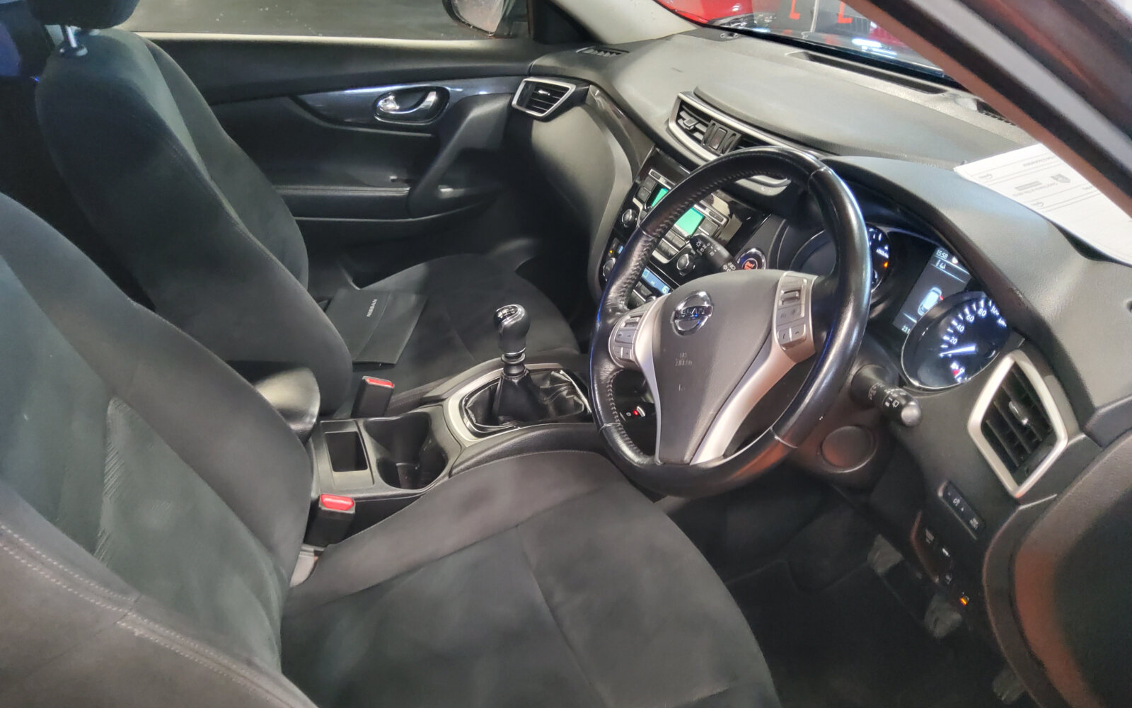 Nissan X-Trail 1.6d SV 7 Seats Design Pack