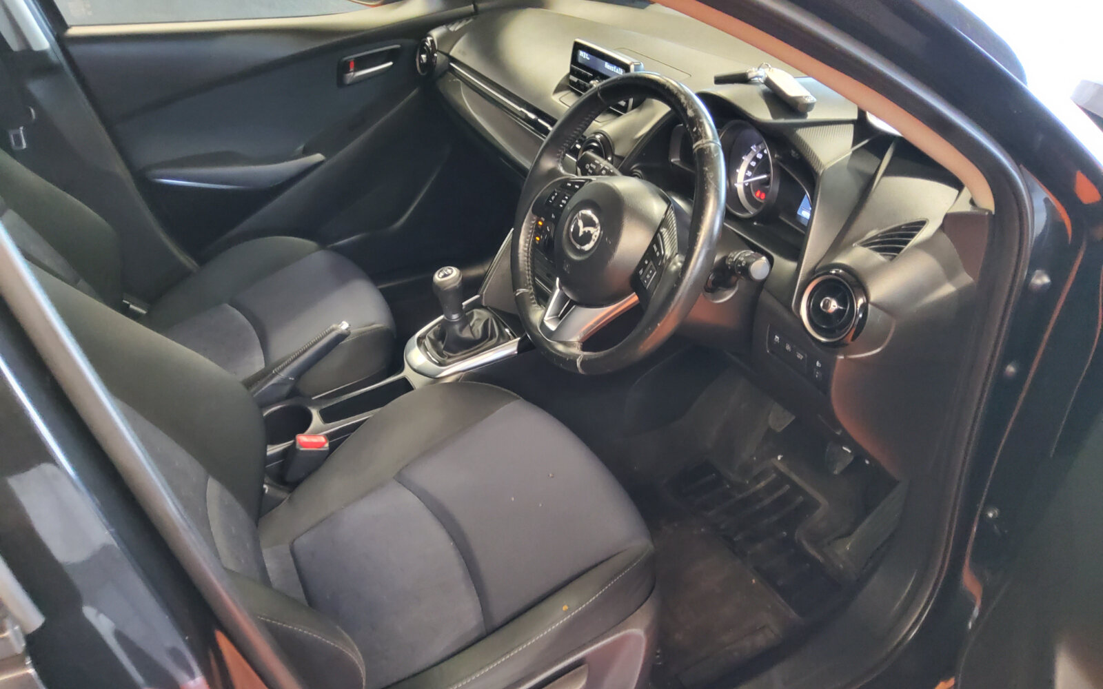 Mazda Mazda2 1.5 75PS Executive (Activity Style Pack)