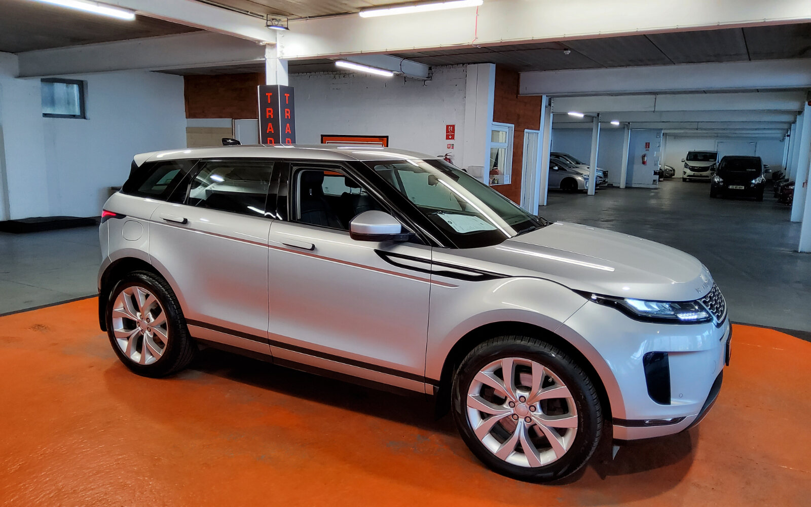 Land Rover Range Rover Evoque 2.0D I4 180 PS AWD Auto First Edition