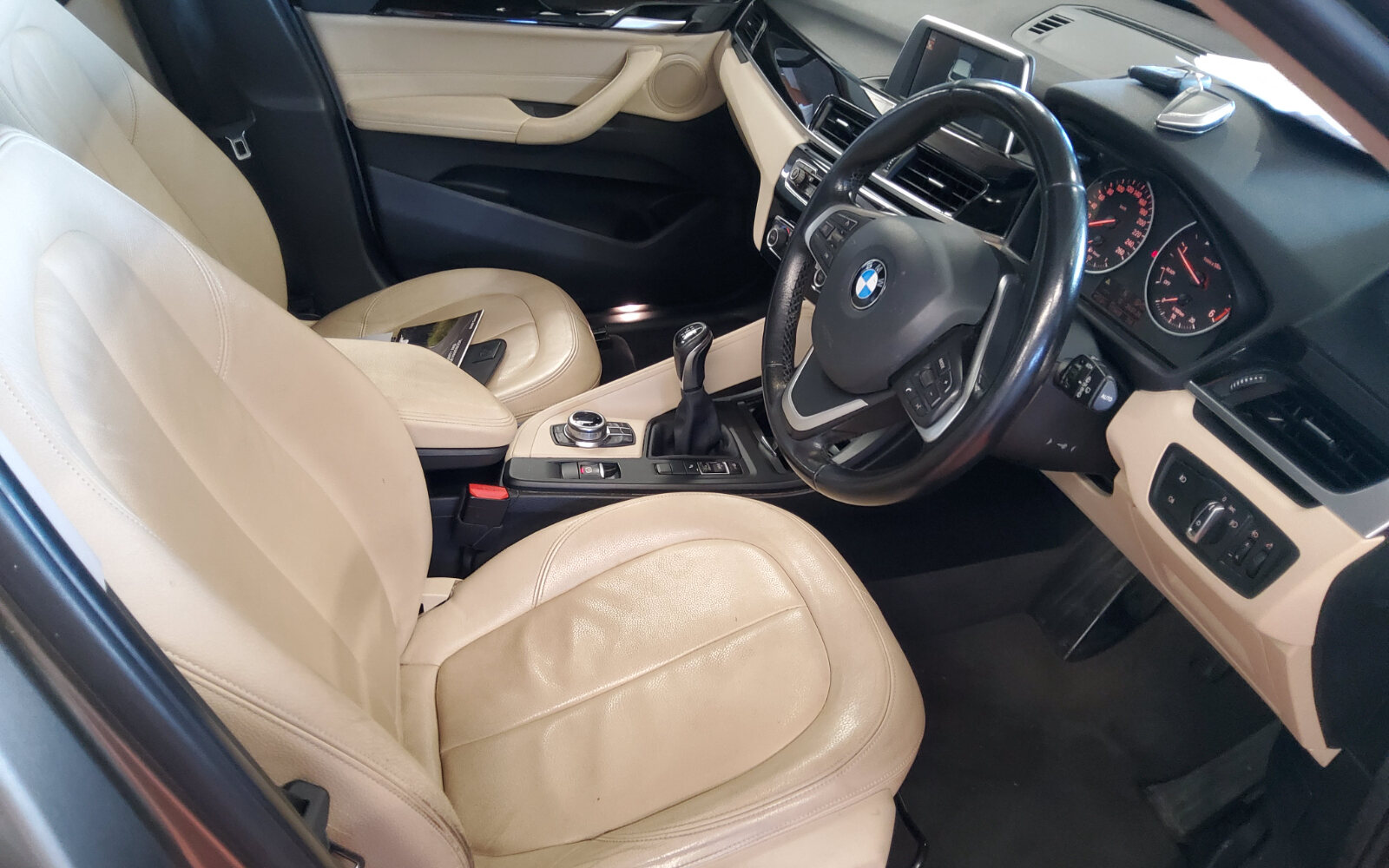 BMW X1 sDrive18d SE