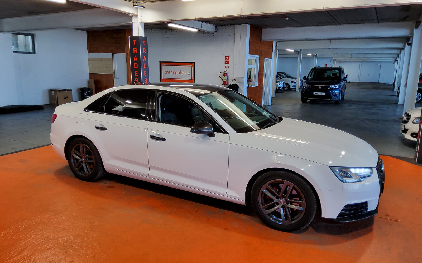 Audi A4 2.0TDI 150HP S tronic SE Ultra