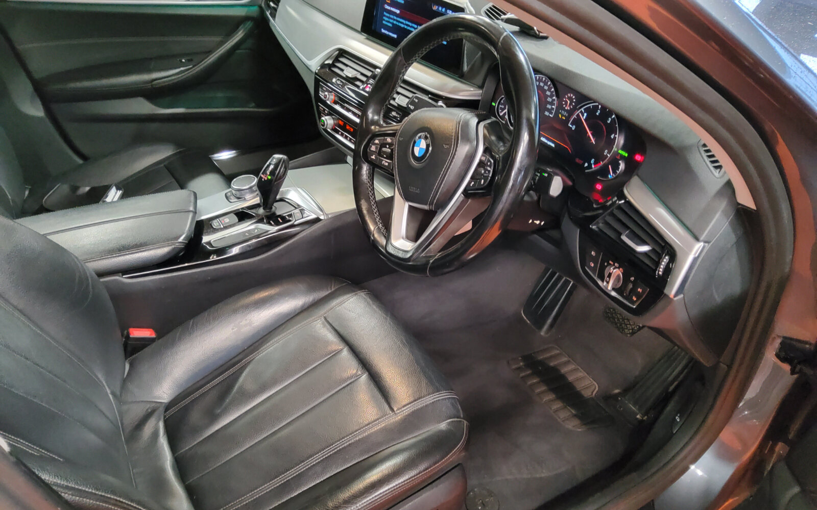 BMW 5-Series 520d SE 18&quot; Auto