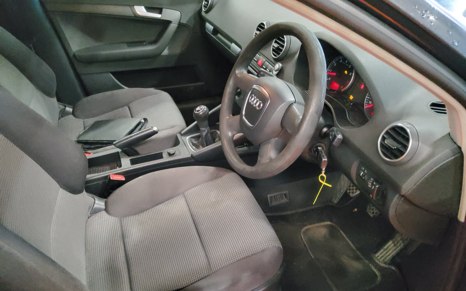 Audi A3 1.6 Attraction Sportback