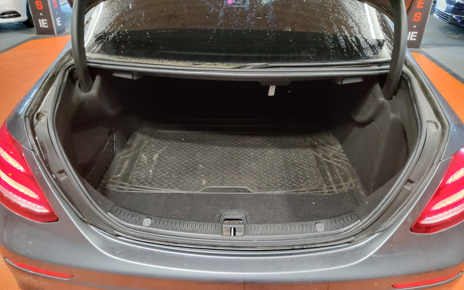 Mercedes-Benz E-Class E 300 d A/T AMG Line