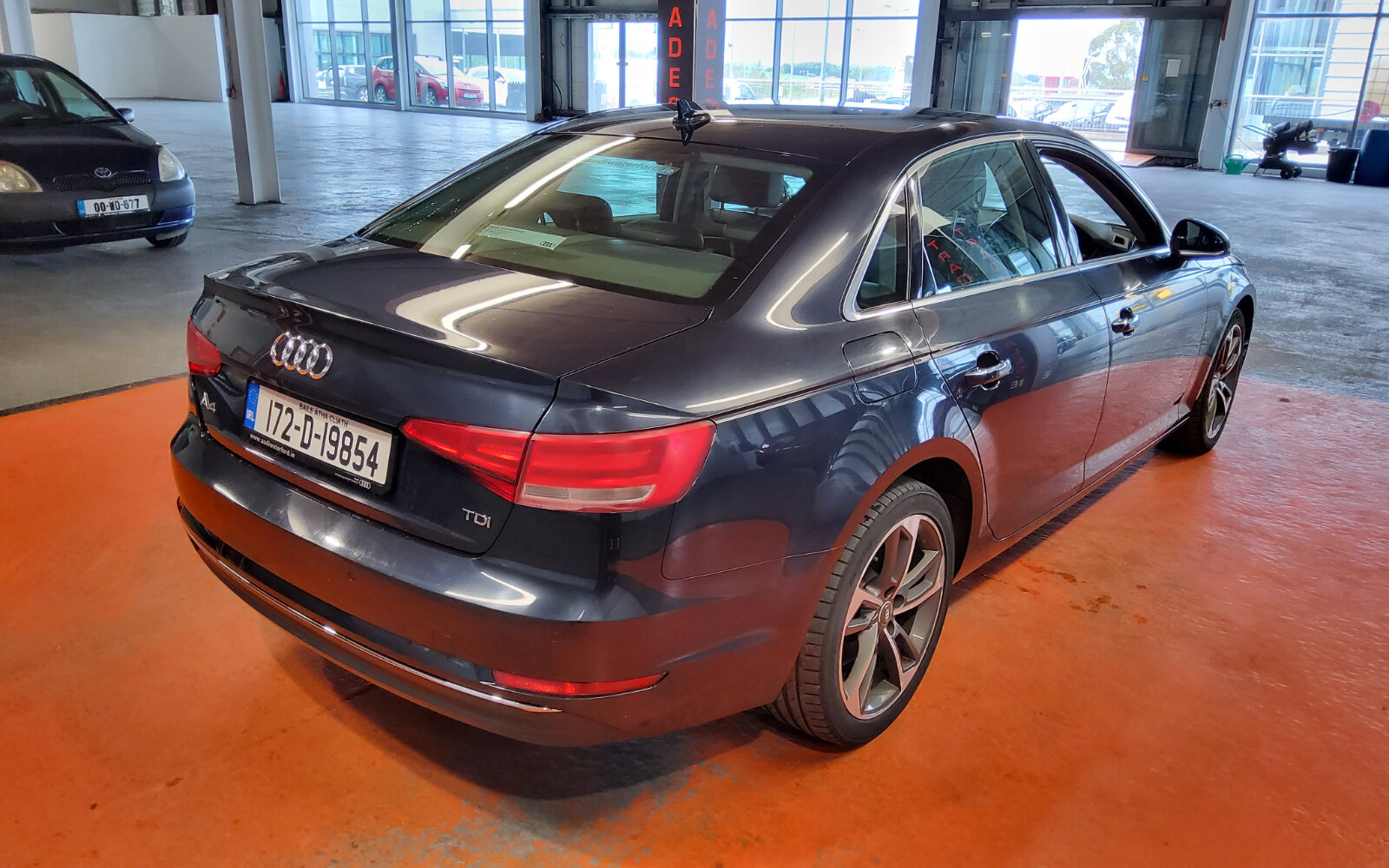Audi A4 2.0TDI 122HP SE Ultra