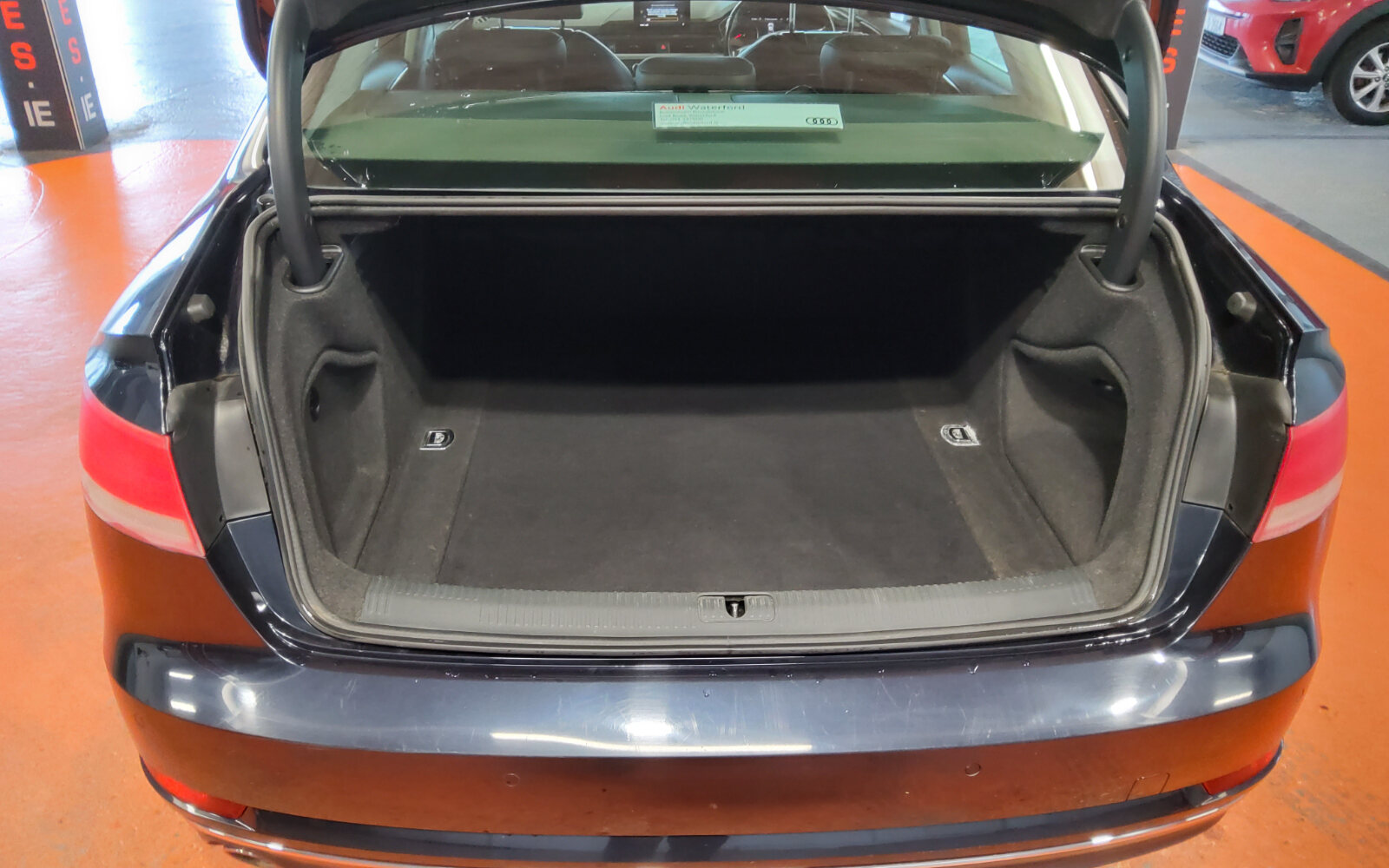 Audi A4 2.0TDI 122HP SE Ultra