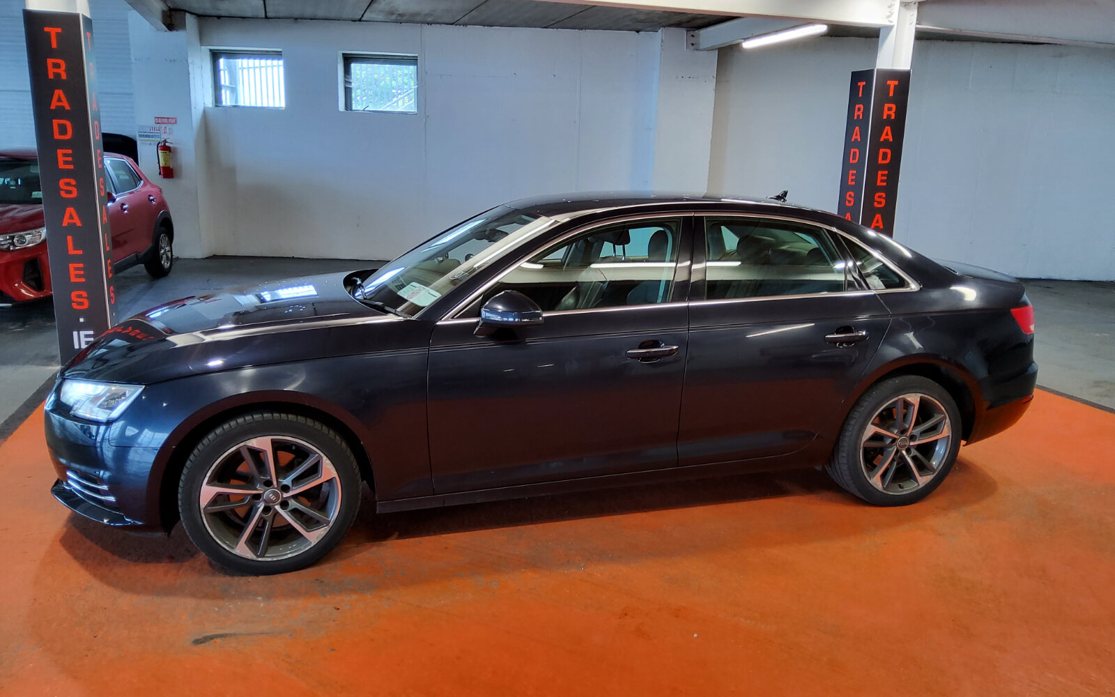 Audi A4 2.0TDI 122HP SE Ultra