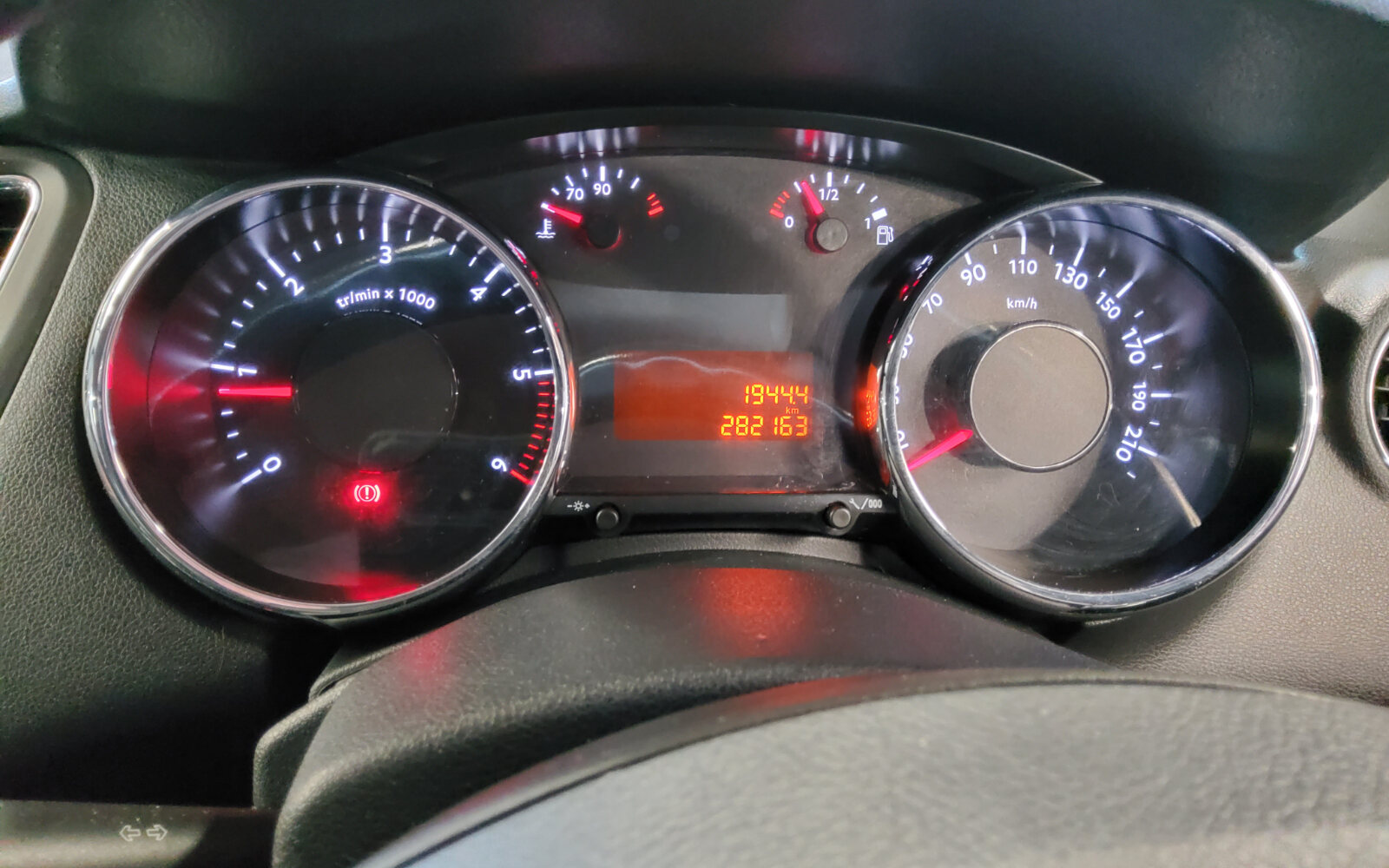 Peugeot 5008 1.6 HDI 112 BHP SX