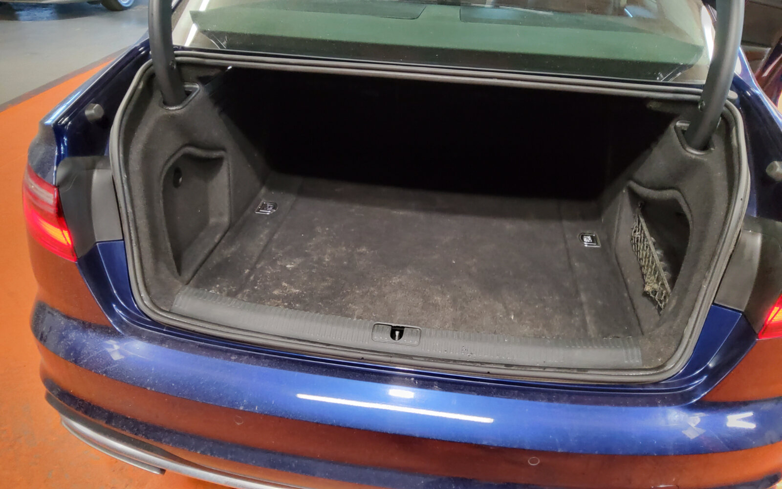 Audi A4 30 TDI 136HP S Tronic SE