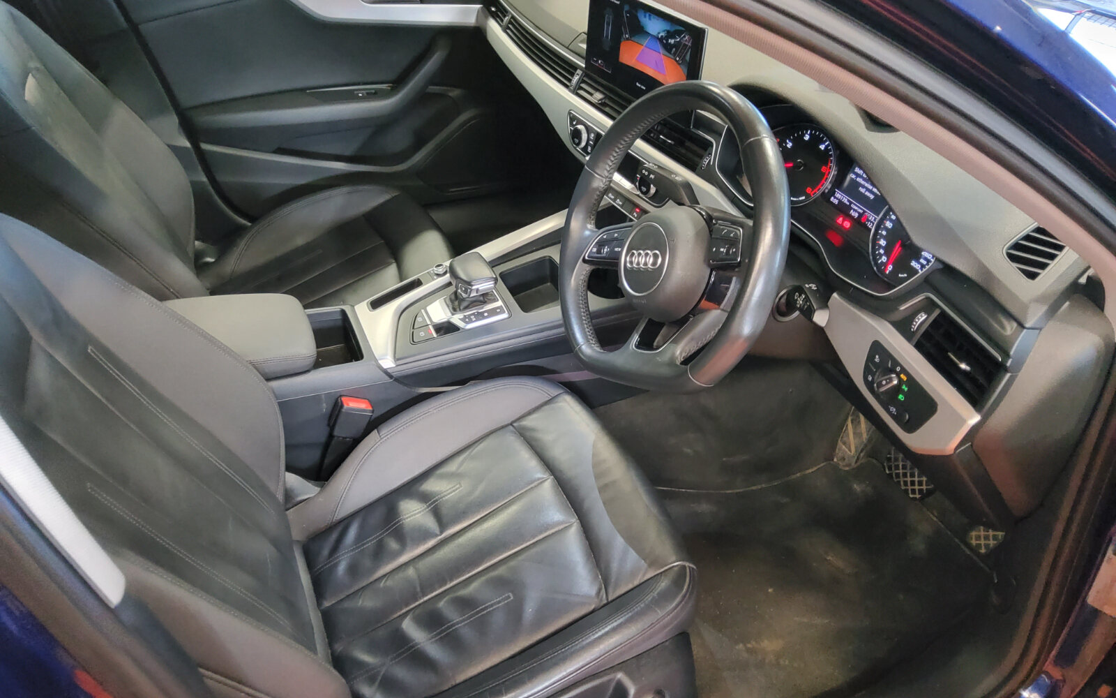 Audi A4 30 TDI 136HP S Tronic SE