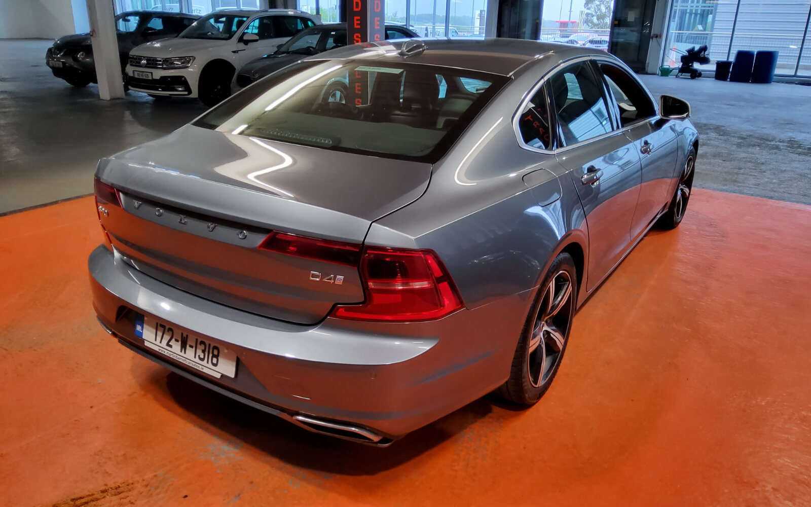 Volvo S90 D4 2.0L 190hp R-Design Geartronic