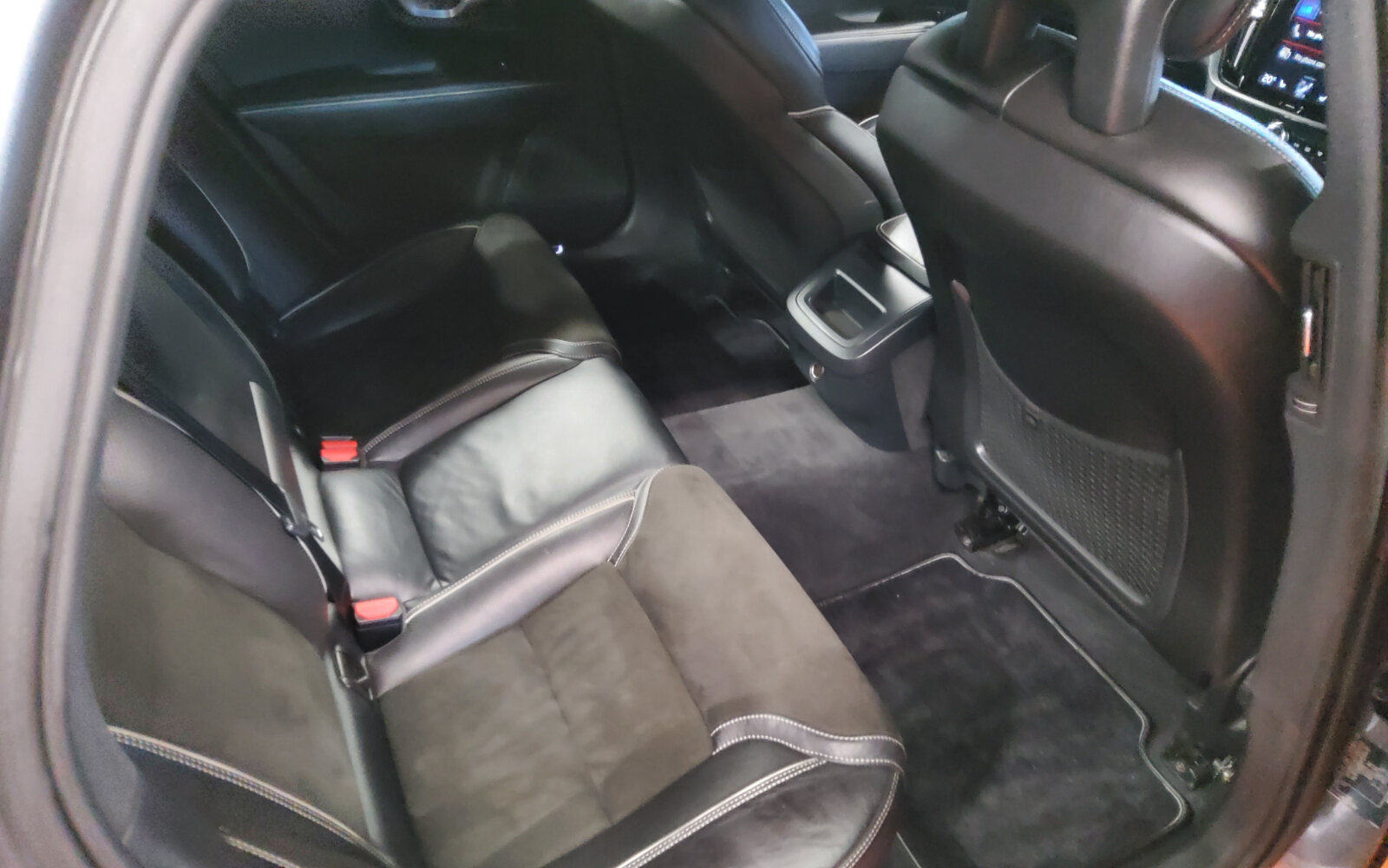 Volvo S90 D4 2.0L 190hp R-Design Geartronic