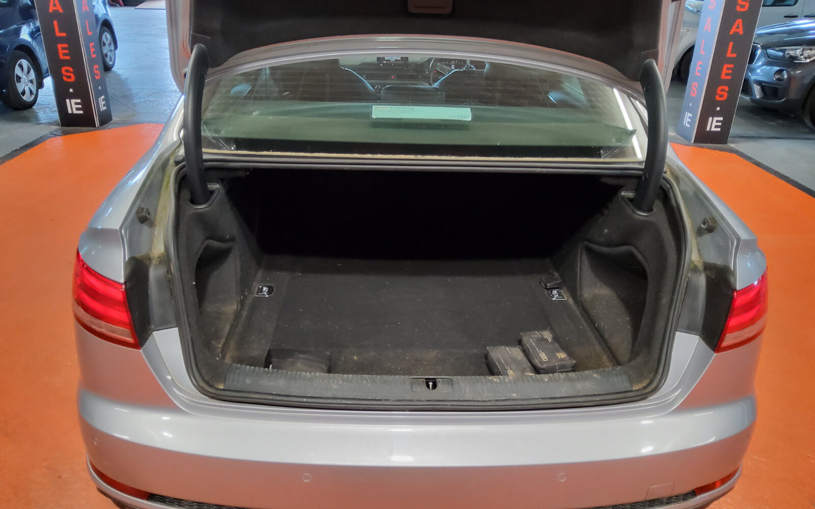 Audi A4 2.0TDI 150HP S Line