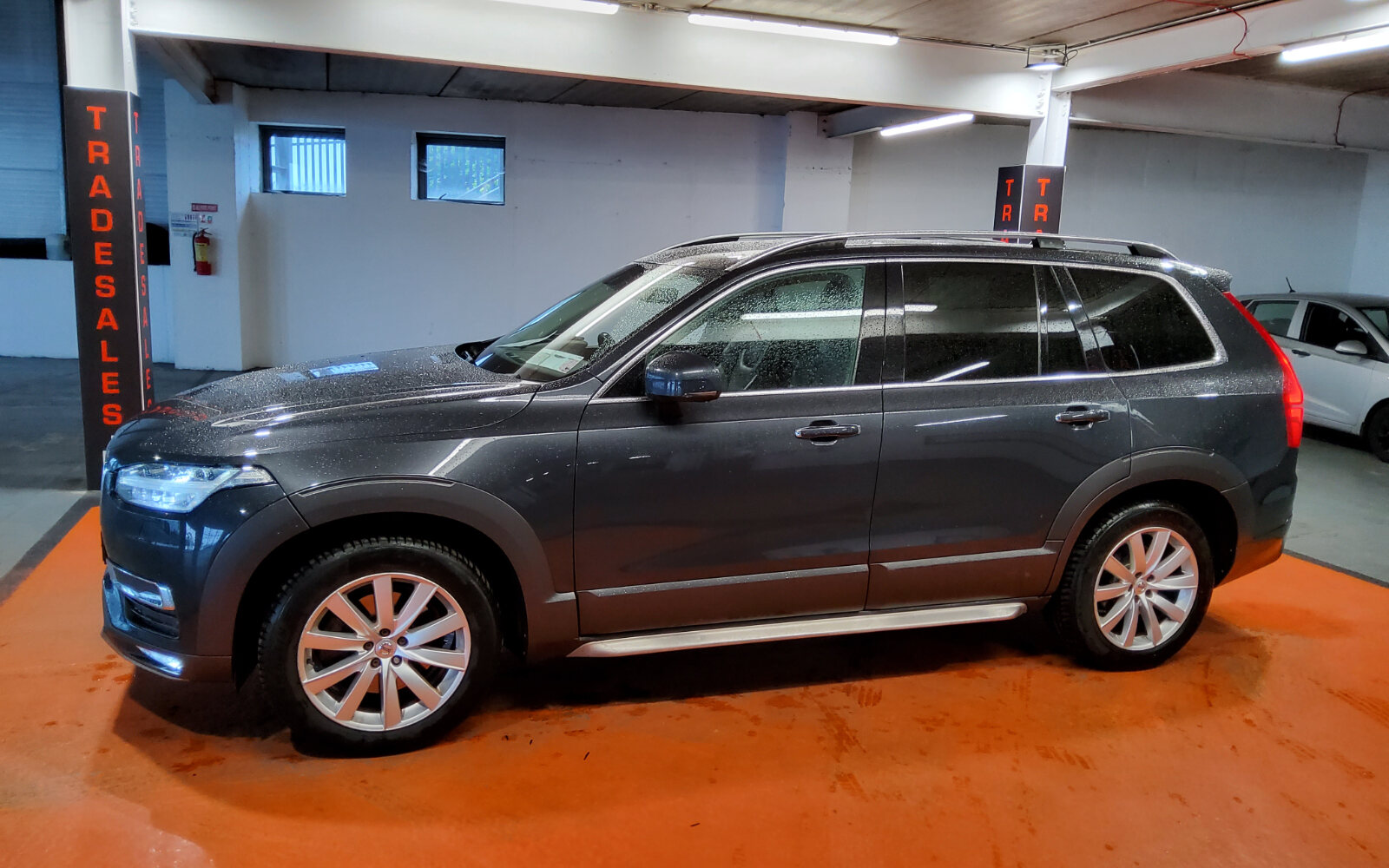 Volvo XC90 2.0 D5 225PS AWD MOMENTUM GEARTRONIC
