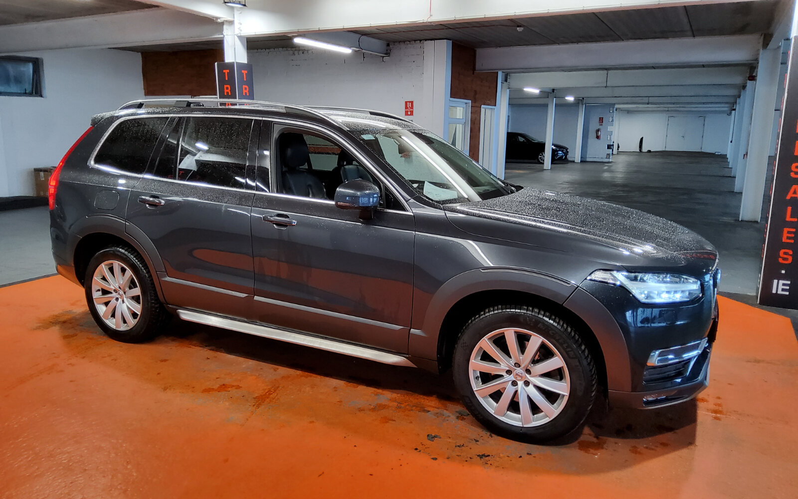 Volvo XC90 2.0 D5 225PS AWD MOMENTUM GEARTRONIC