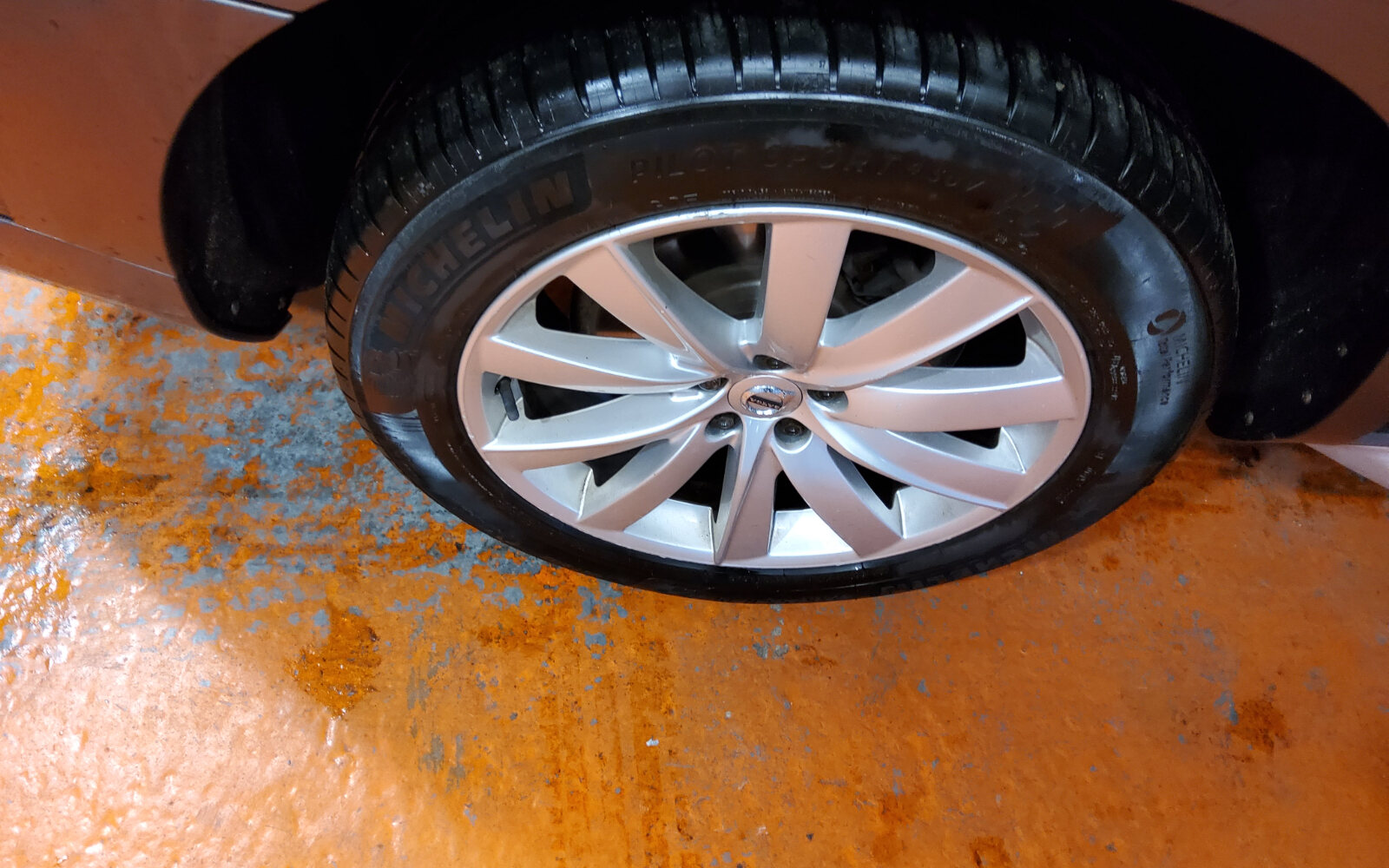 Volvo XC90 2.0 D5 225PS AWD MOMENTUM GEARTRONIC
