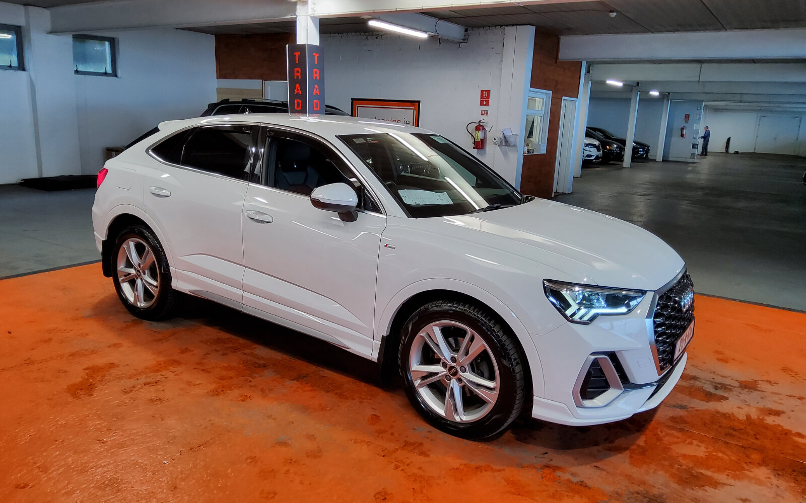 Audi Q3 35 TDI 150HP S Tronic S line